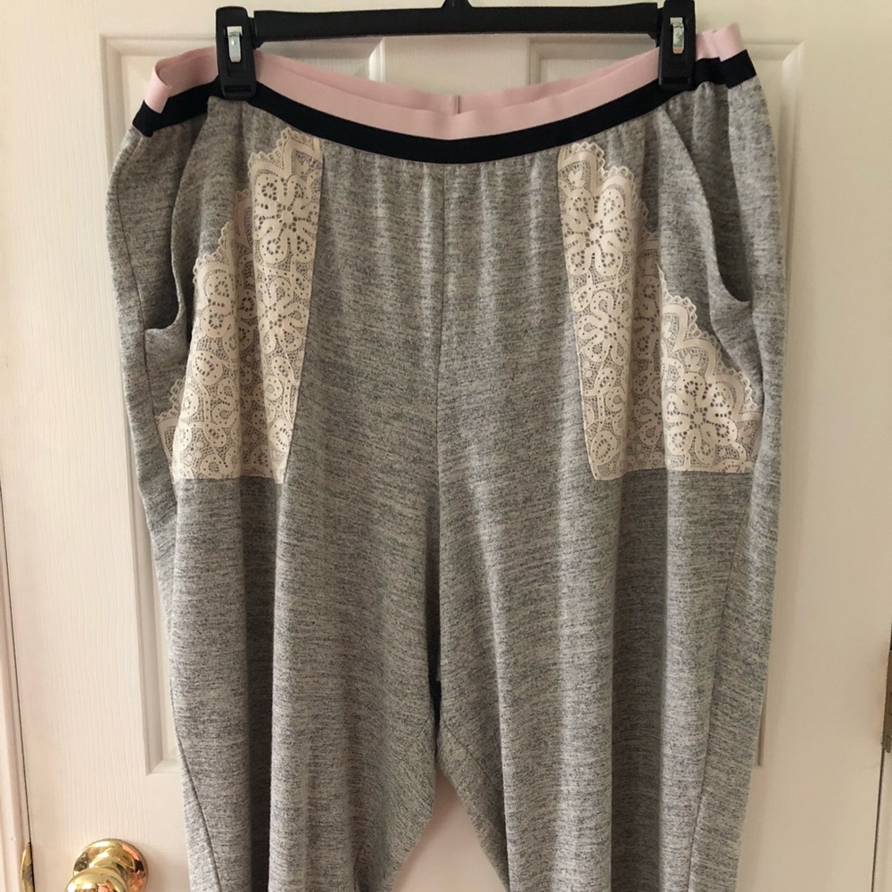 Cacique Lounge Pants 26/28 Gray with Lace